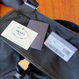 Prada shoulder bag in a great condition, original authentication card.